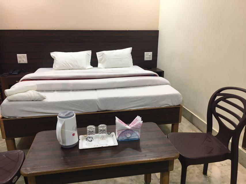 Liberty Guest House فاراناسي المظهر الخارجي الصورة