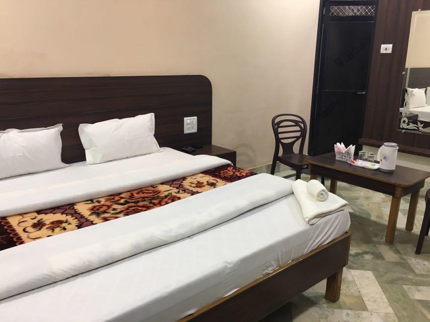 Liberty Guest House فاراناسي المظهر الخارجي الصورة